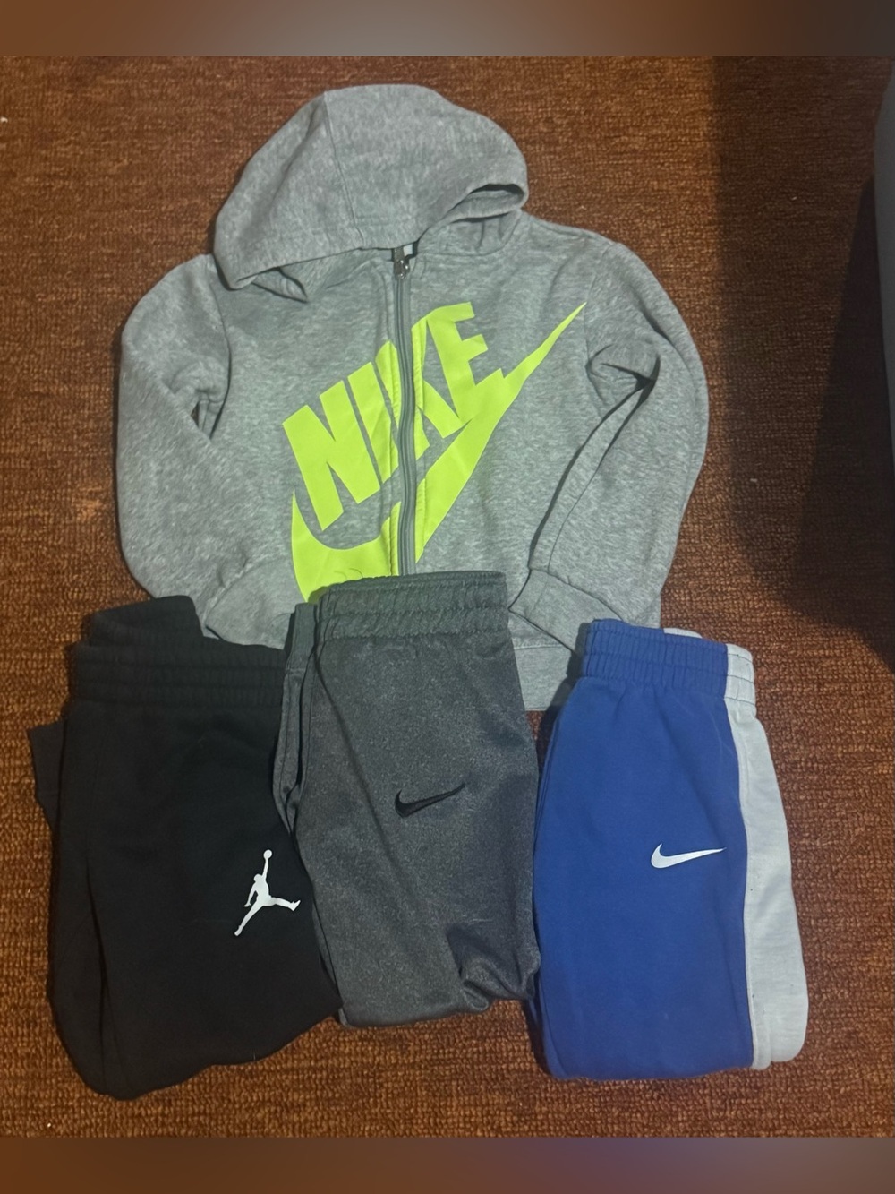 Nike Jordan Sweatpants Bundle with Zip Hoodie Jacket - Boys 3/4